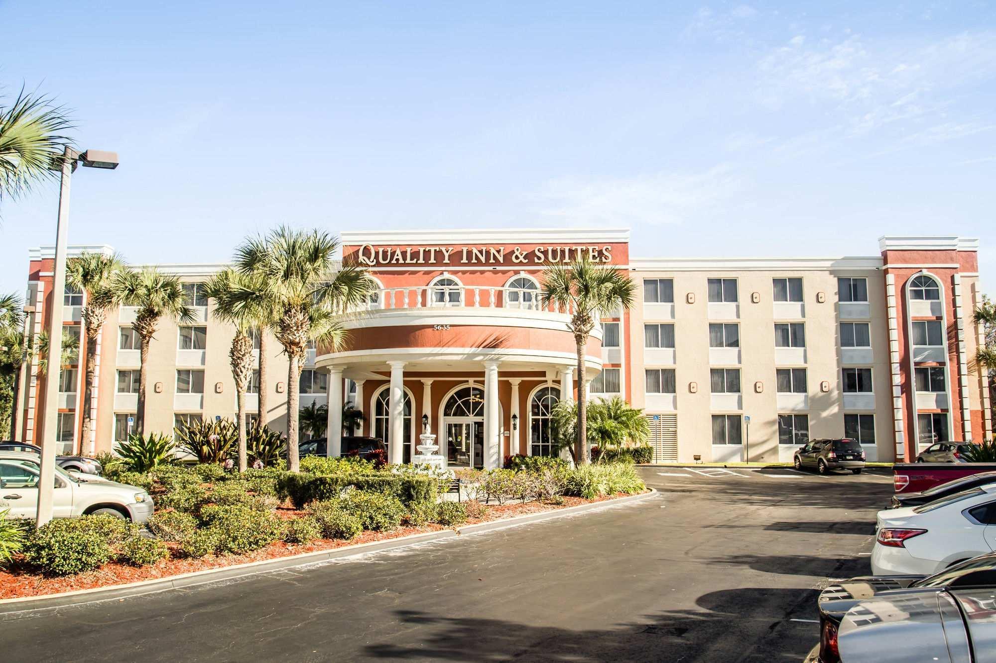 Quality Inn & Suites Near The Theme Parks Orlando Exterior photo